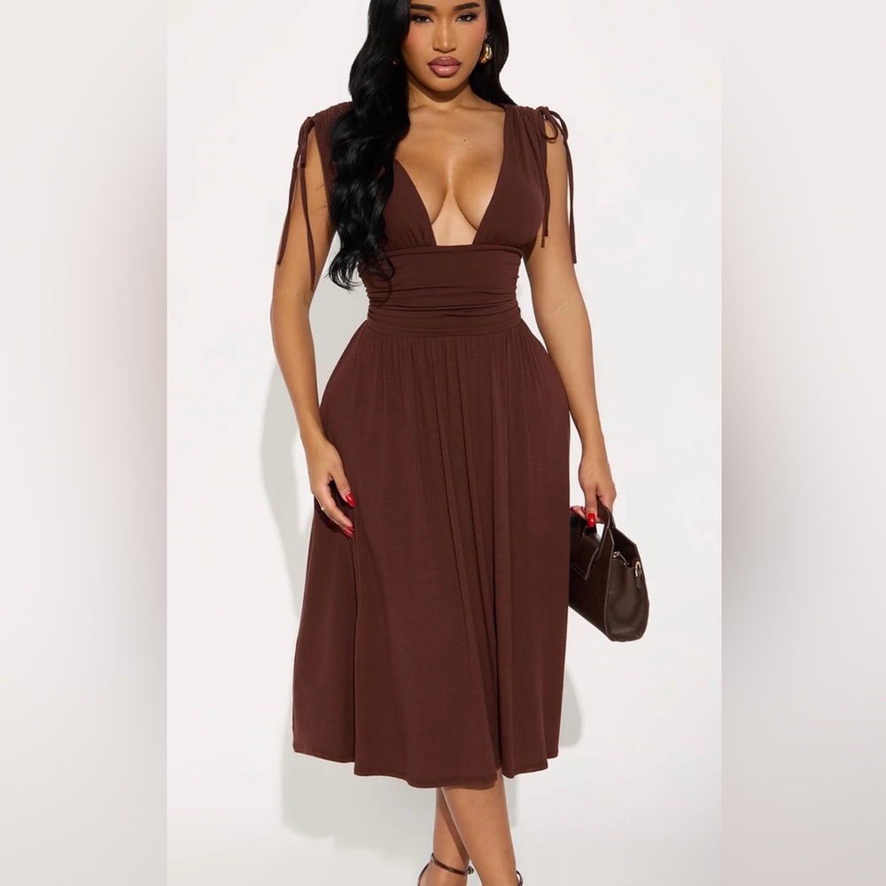 Fashion Nova Chocolate Brown Sleeveless Maxi Dress